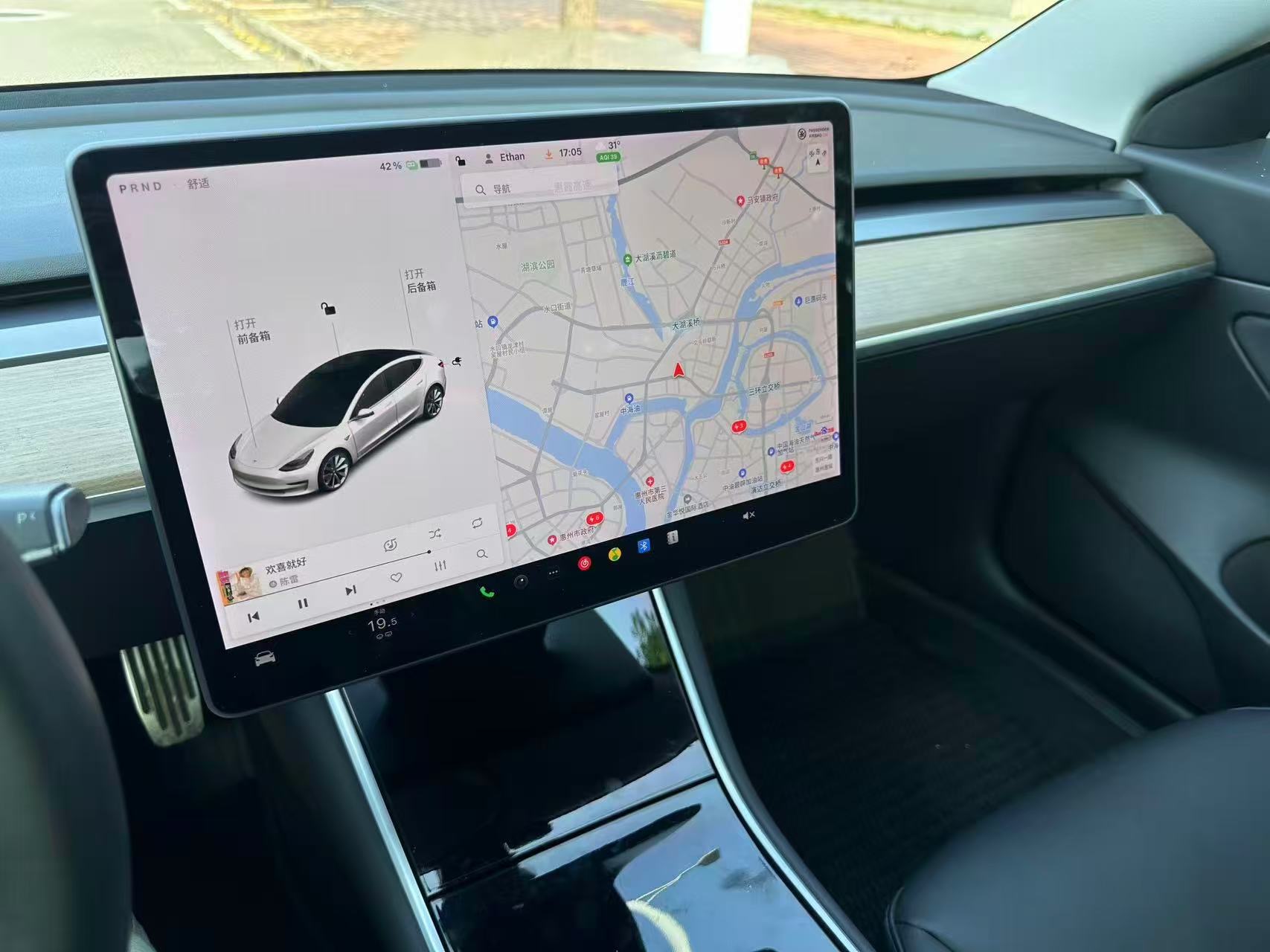 Tesla Model 3 2020 car image #7