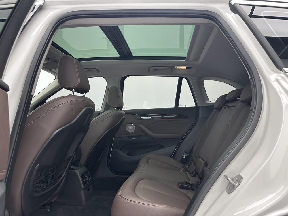 BMW X1 2022 immagine di auto #16