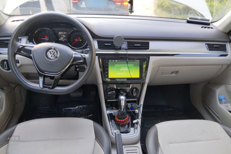 Volkswagen Bora 2016 car image #6