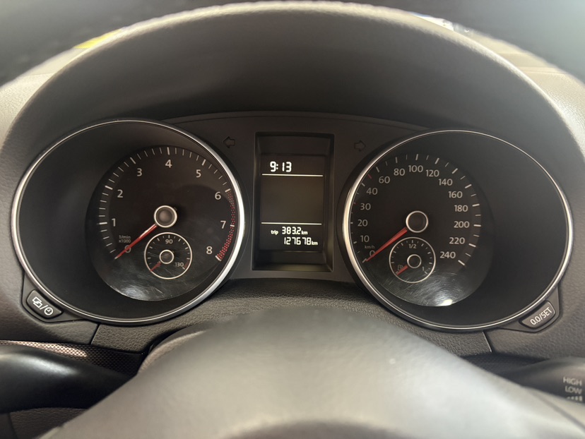 Volkswagen Golf 2013 car image #6