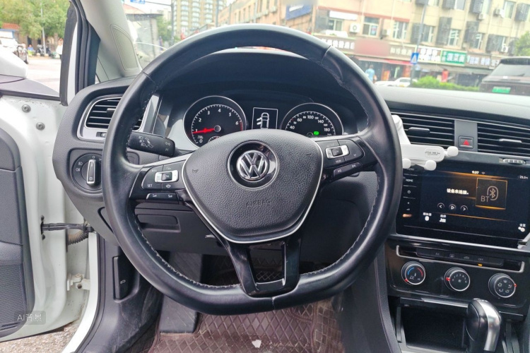 Volkswagen Golf 2020 #12 Volkswagen Golf 2020 car image #12