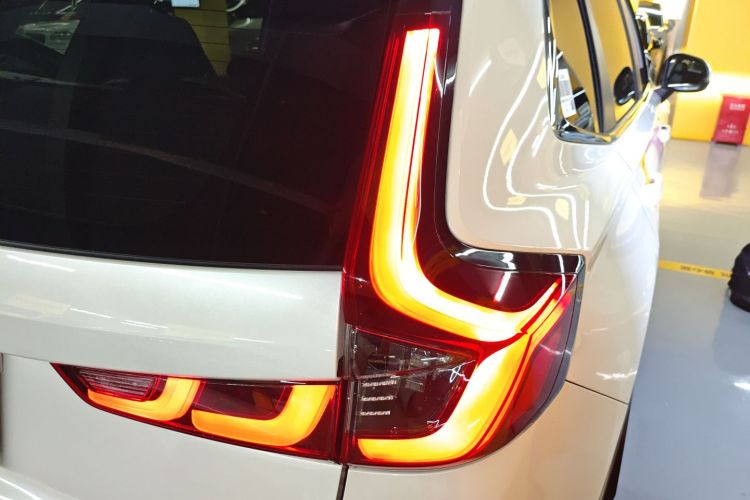 Honda CR-V 2025 immagine di auto #8