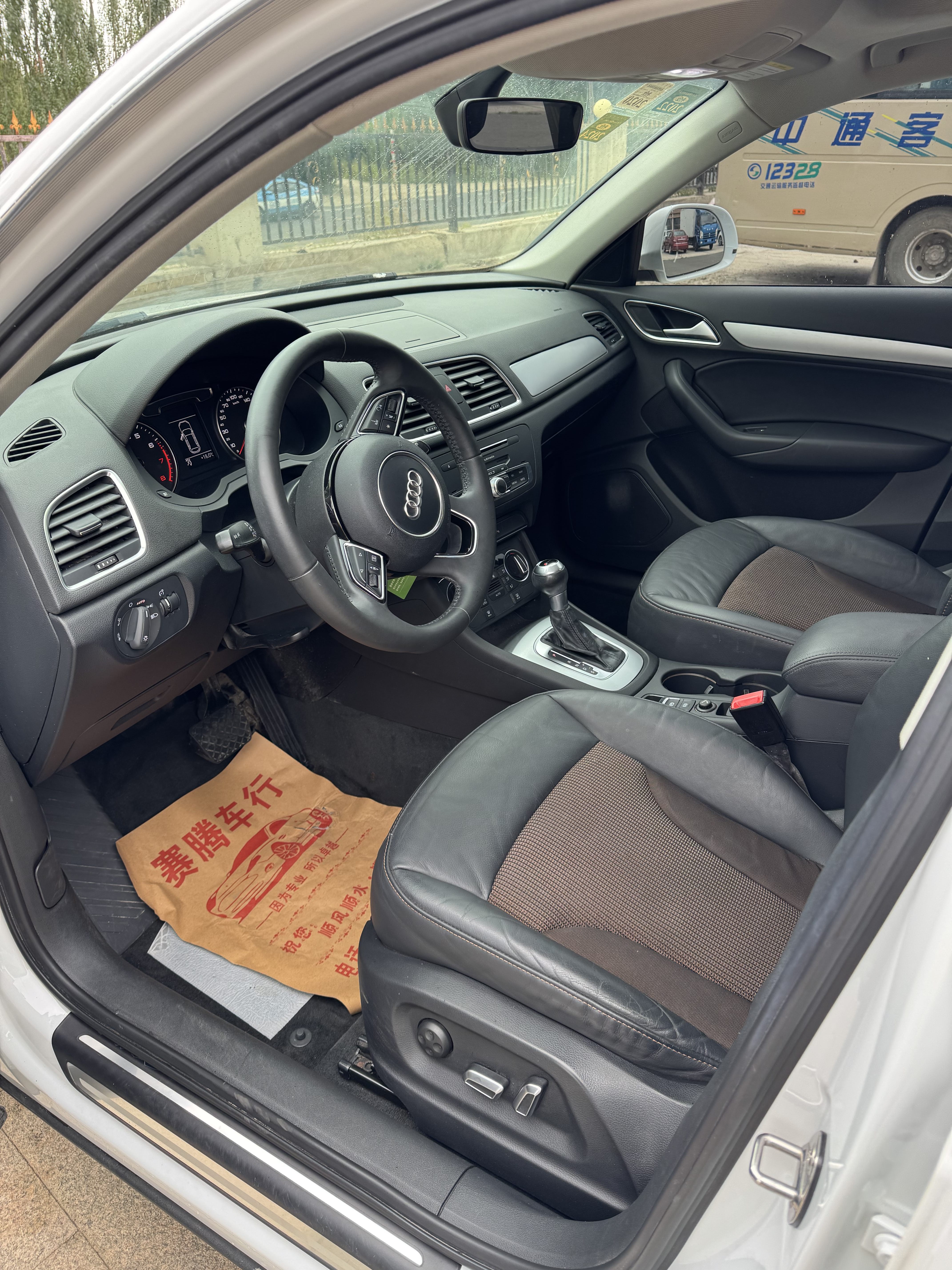 Audi Q3 2018 #3 Audi Q3 2018 car image #3