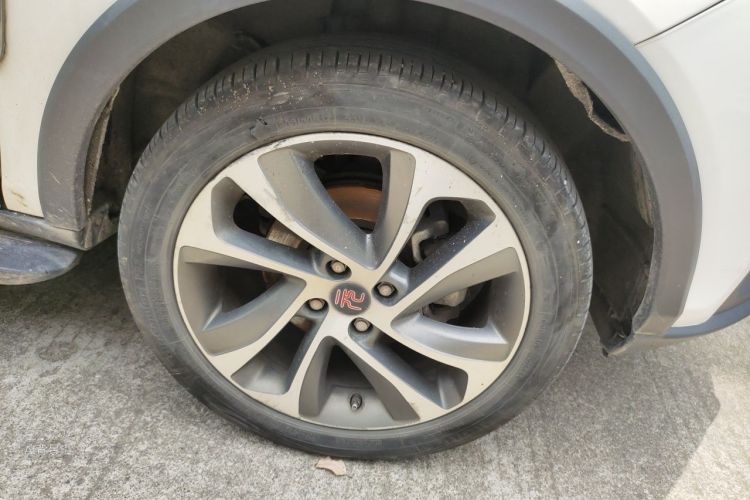 BYD Yuan 2016 car image #9