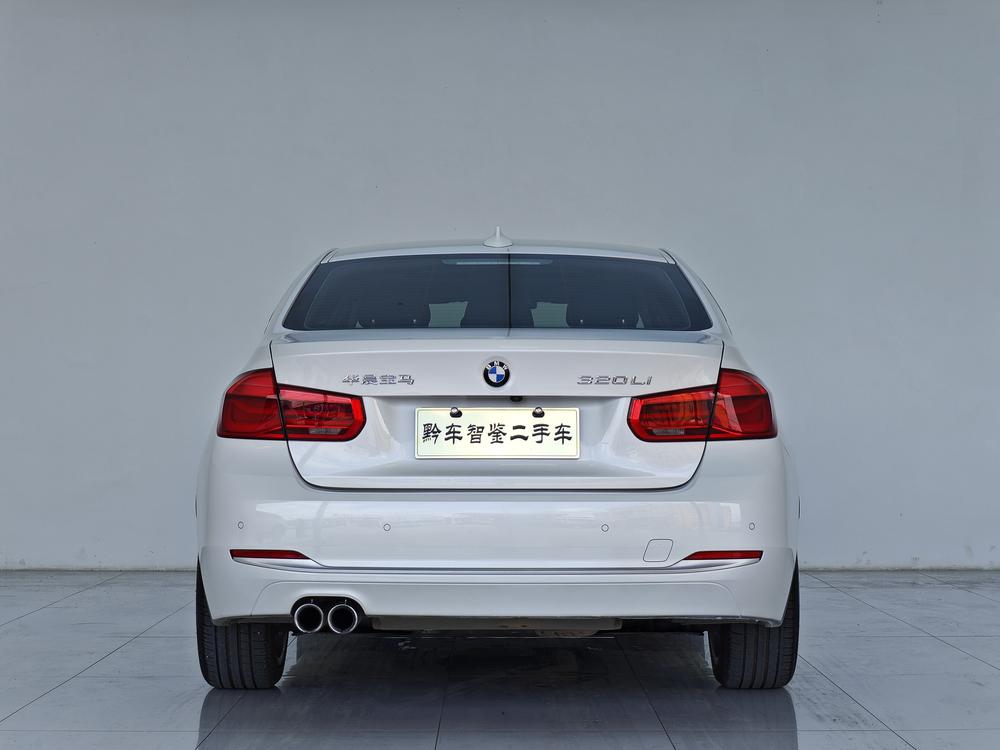 BMW 3 Series 2019 #6 BMW 3 Series 2019 car image #6