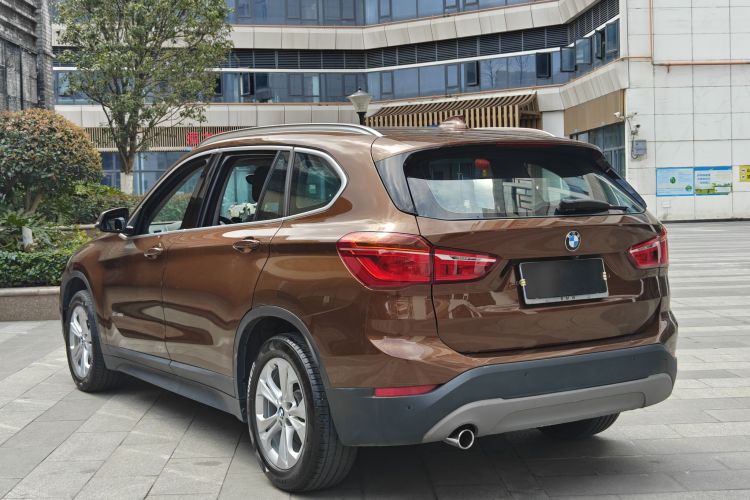 BMW X1 2016 #8 BMW X1 2016 صورة سيارة #8