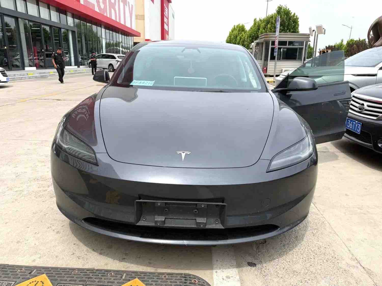 Tesla Model 3 2025 #4 Tesla Model 3 2025 car image #4