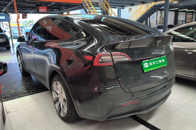 Tesla Model Y 2021 car image #5