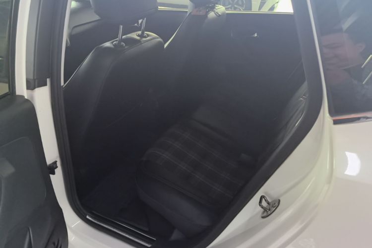 Volkswagen Polo 2018 #13 Volkswagen Polo 2018 car image #13