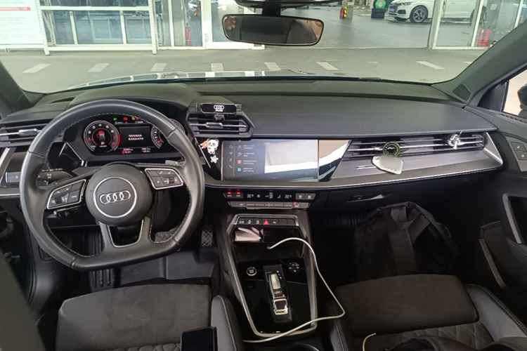 Audi A3 2023 car image #11