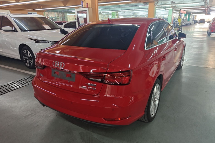 Audi A3 2018 car image #7