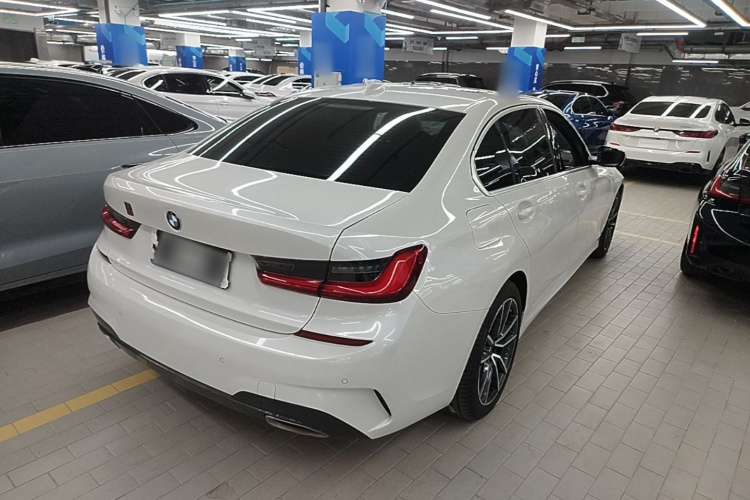 BMW 3 Series 2021 #7 BMW 3 Series 2021 car image #7