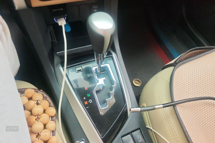 Toyota Corolla 2017 immagine di auto #16