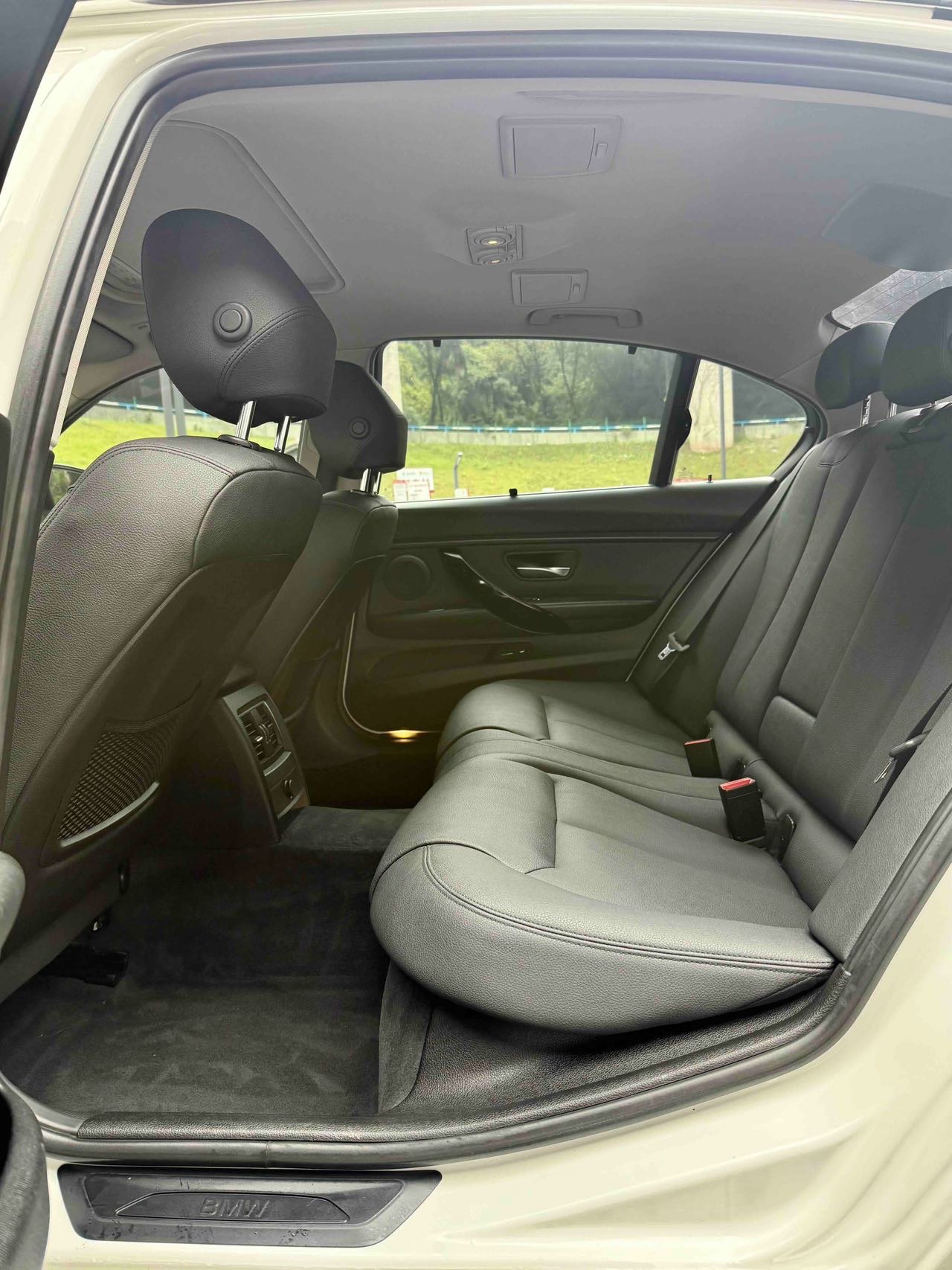 BMW 3 Series 2016 car image #6