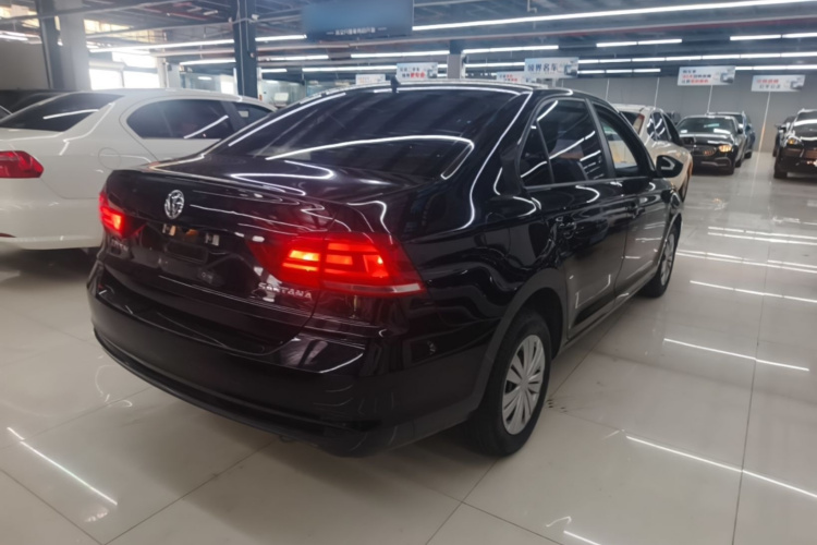 Volkswagen Santana 2018 car image #5