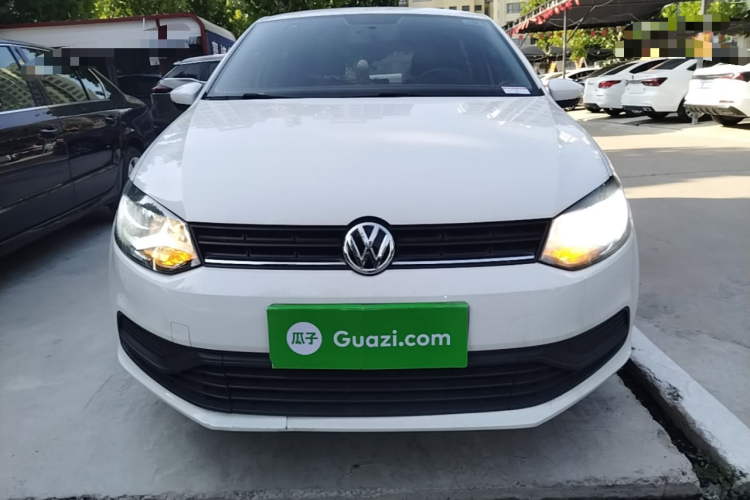 Volkswagen Polo 2018 car image #3