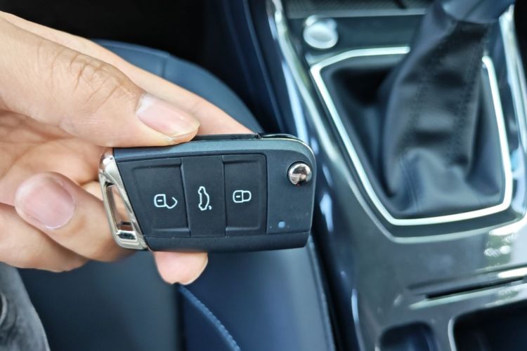 Volkswagen Tharu 2025 #9 Volkswagen Tharu 2025 immagine di auto #9