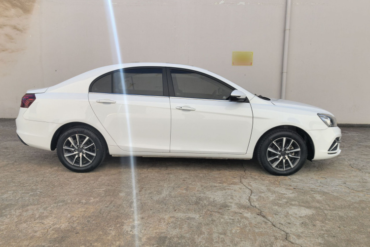 GEELY Emgrand 2019 #5 GEELY Emgrand 2019 car image #5
