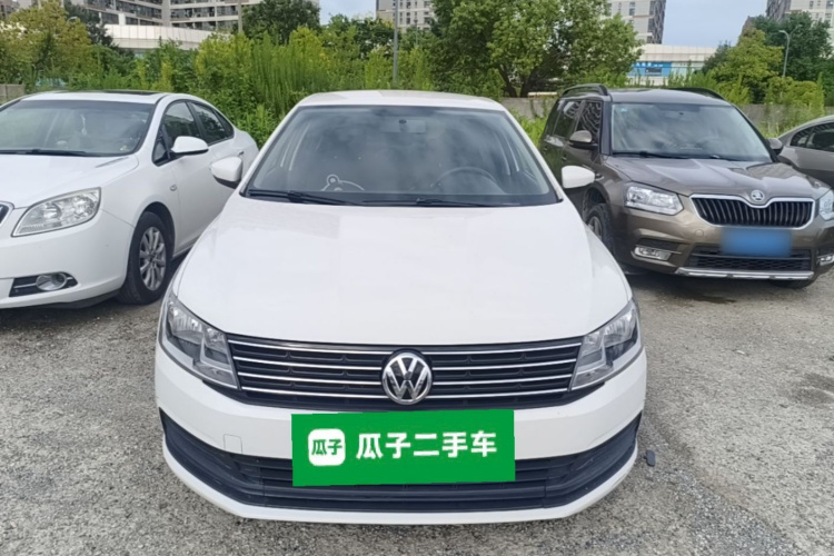 Volkswagen Lavida 2019 car image #3