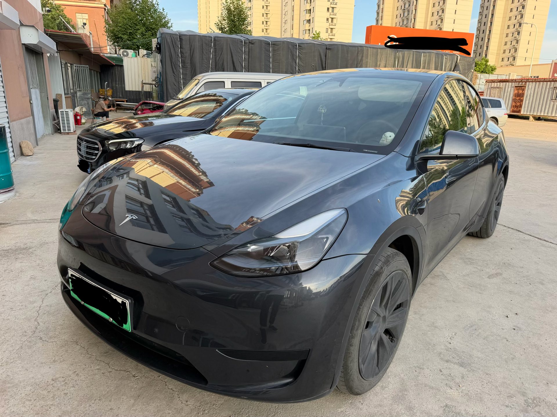 Tesla Model Y 2024 Tesla Model Y 2024 immagine di auto