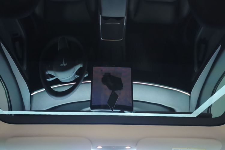 Tesla Model Y 2024 #18 Tesla Model Y 2024 immagine di auto #18