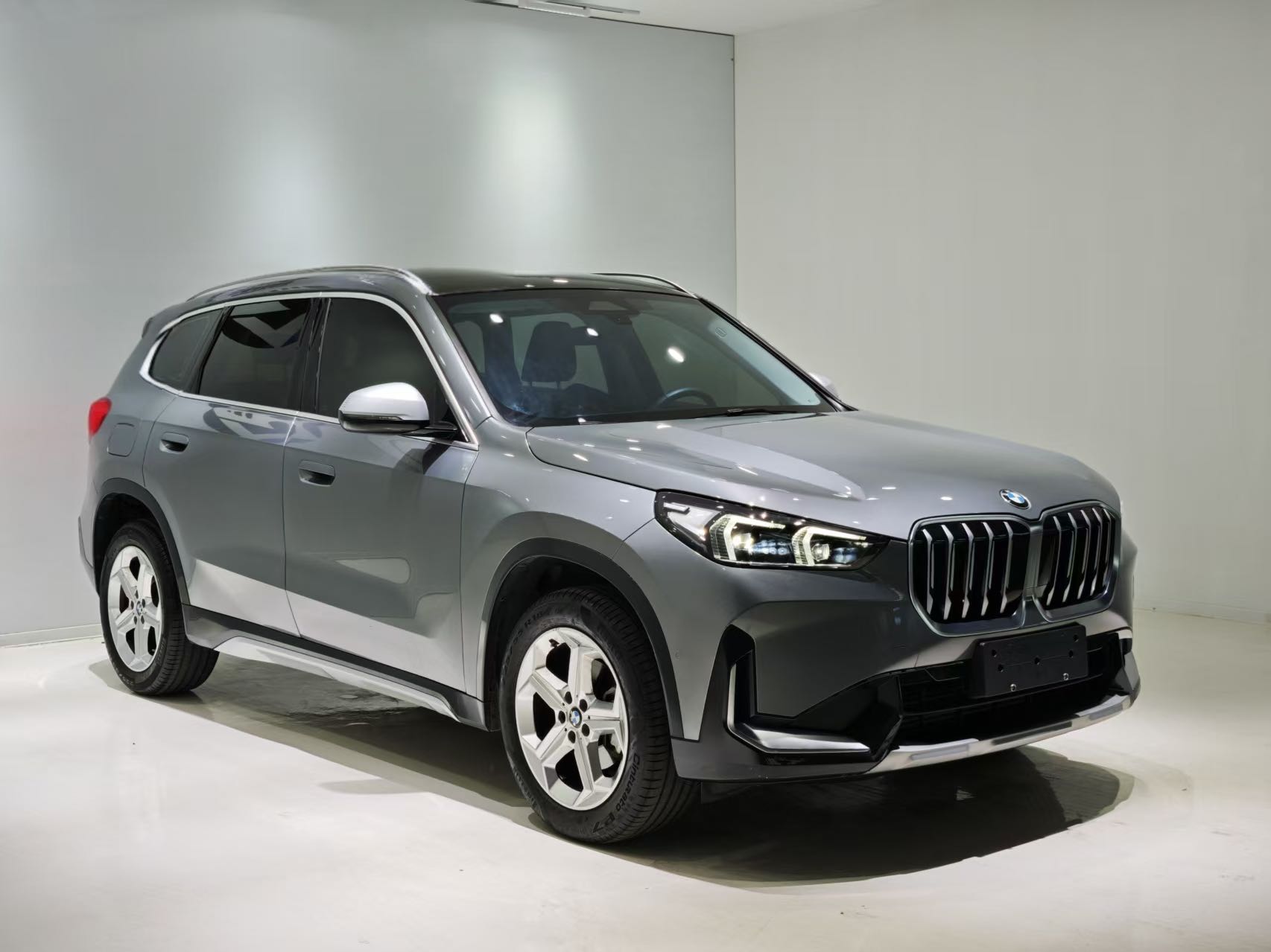 BMW X1 2024 car image #3