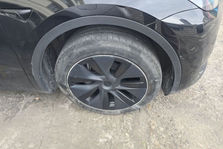 Tesla Model Y 2023 #9 Tesla Model Y 2023 immagine di auto #9