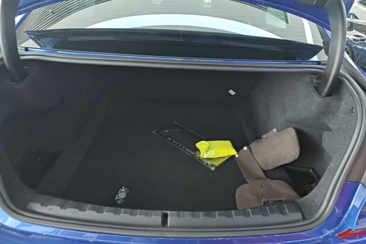 BMW 3 Series 2021 imagem de carro #19