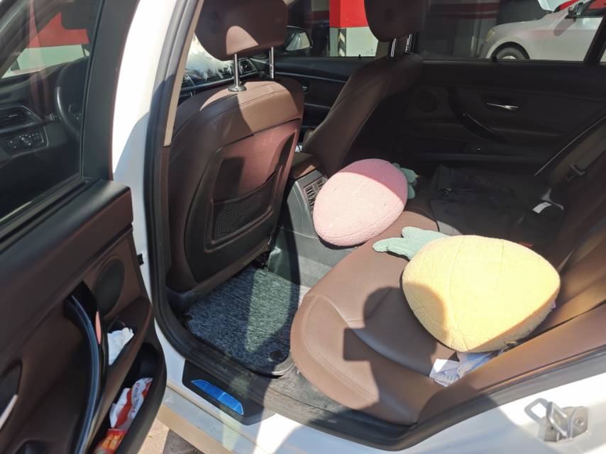 BMW 3 Series 2019 #4 BMW 3 Series 2019 car image #4