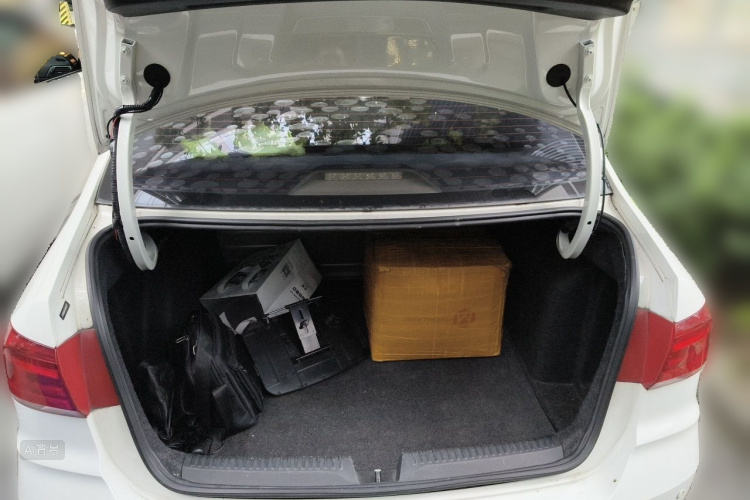 Volkswagen Santana 2021 car image #21