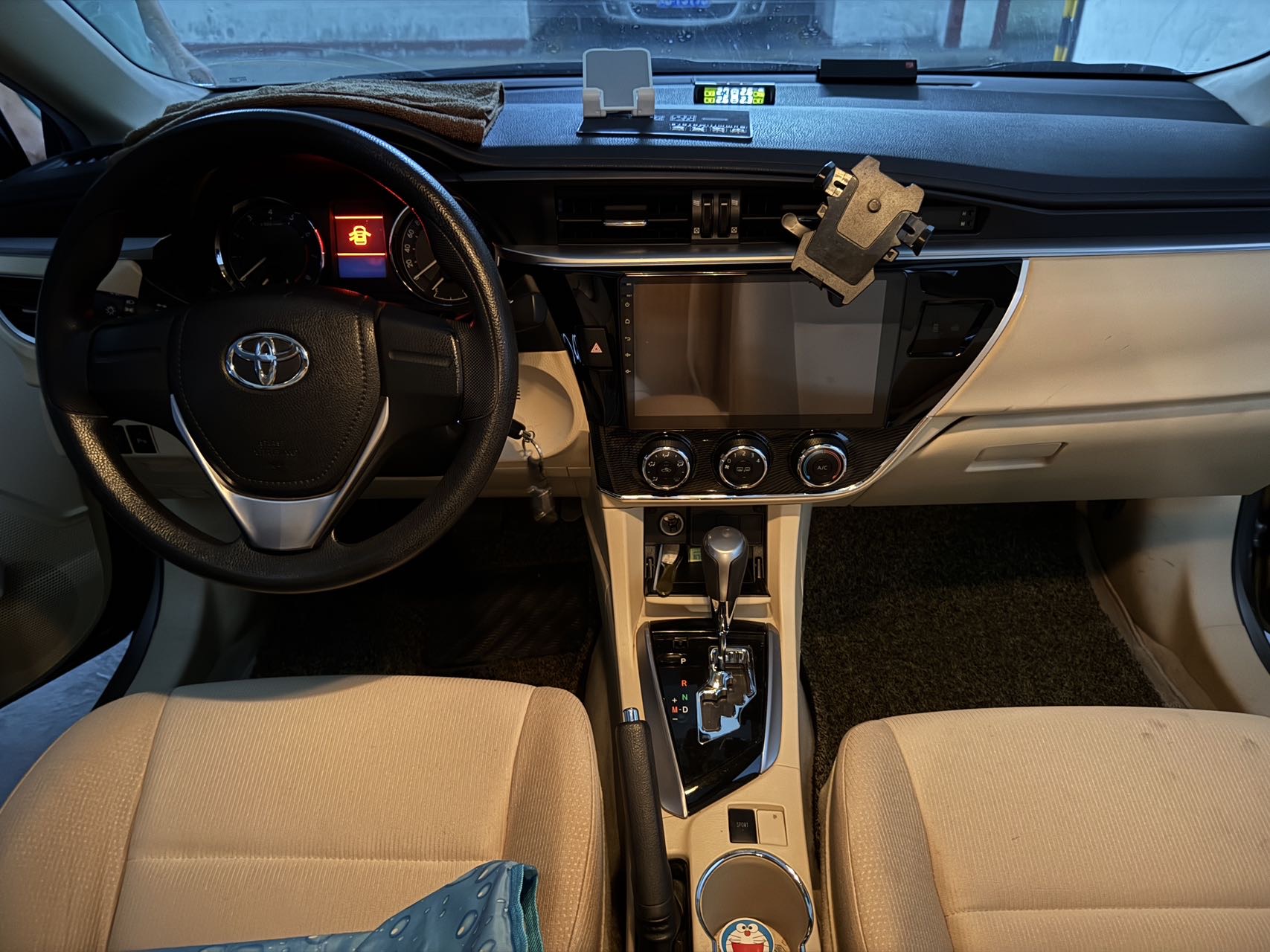 Toyota Corolla 2014 #5 Toyota Corolla 2014 car image #5