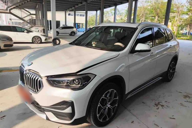 BMW X1 2020 car image #2