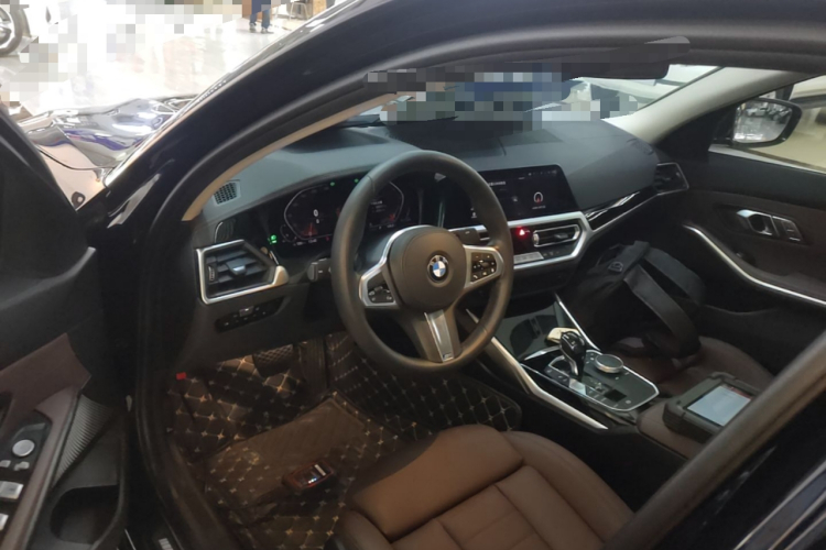 BMW 3 Series 2020 immagine di auto #10