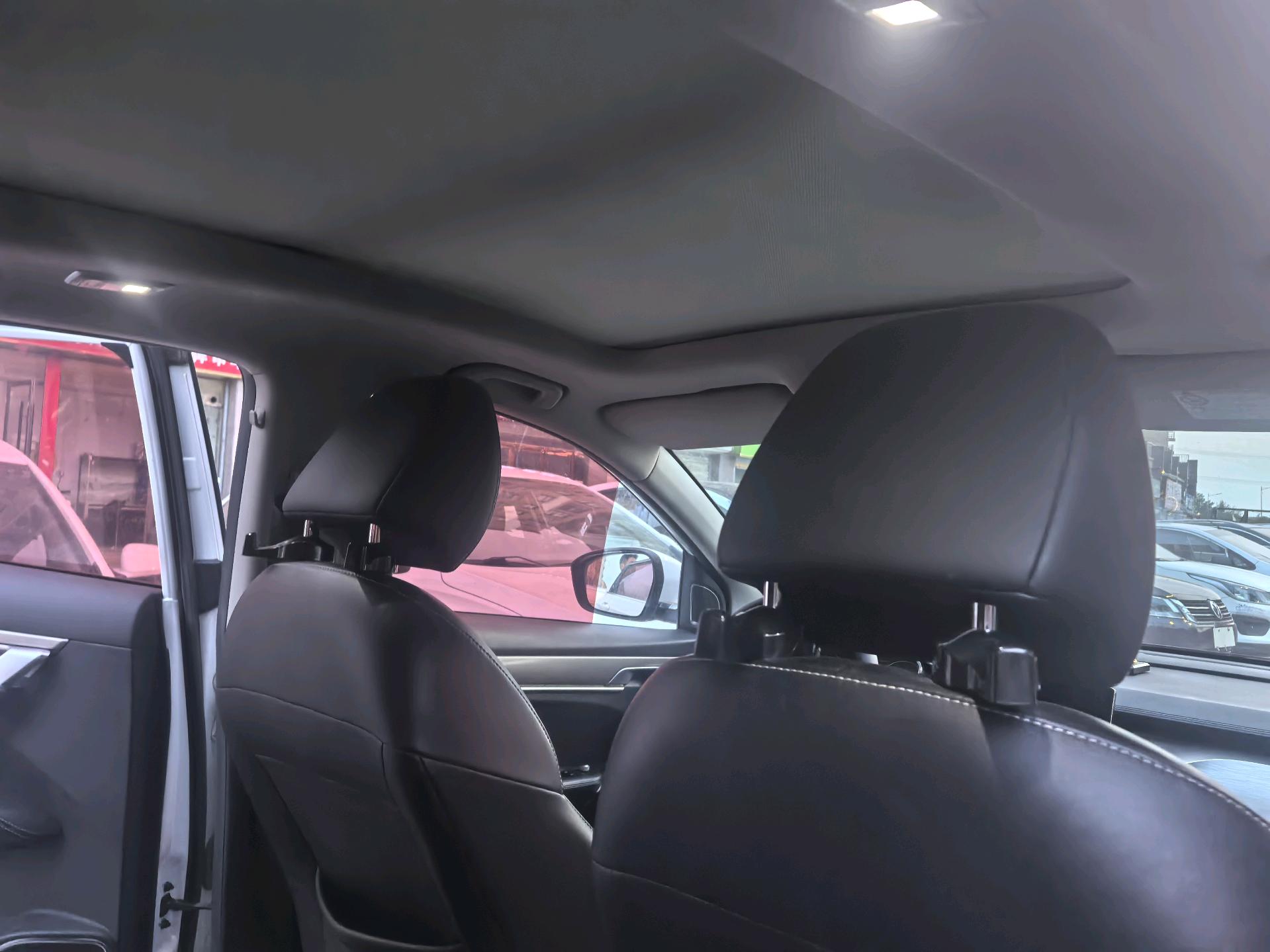 GEELY Coolray 2019 car image #5