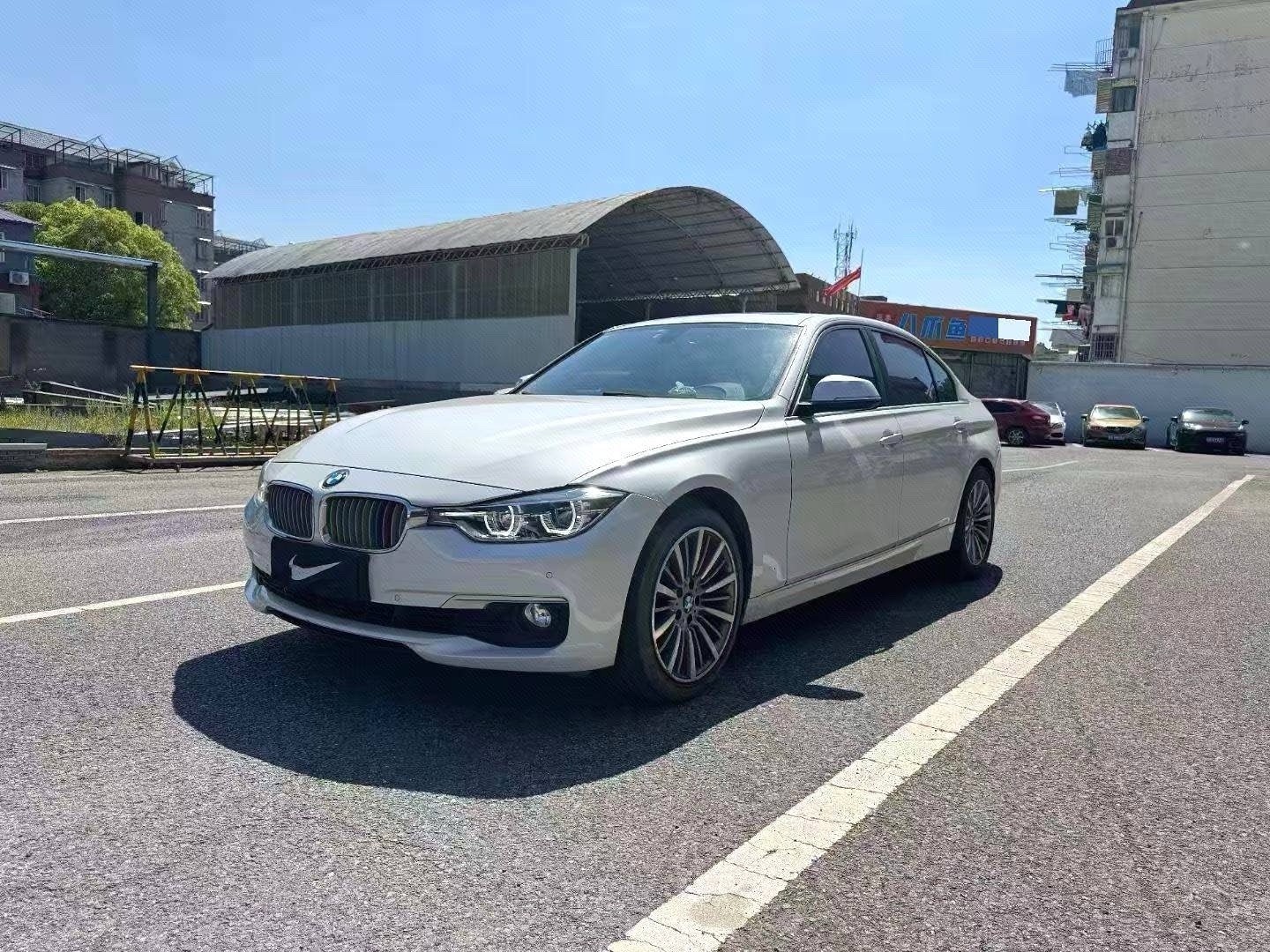 BMW 3 Series 2019 BMW 3 Series 2019 car image