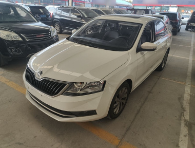 Skoda Rapid 2018 car image 