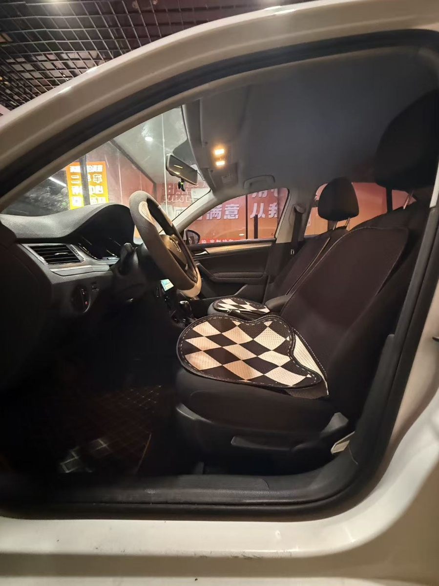 Volkswagen Bora 2018 car image #4