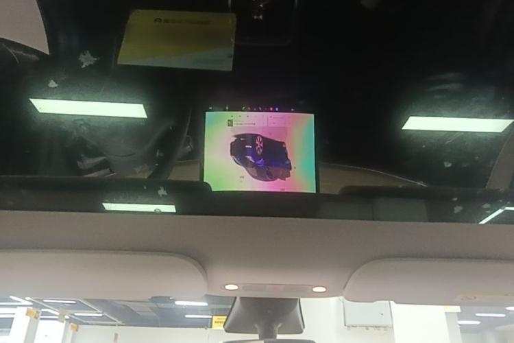 Tesla Model Y 2023 #18 Tesla Model Y 2023 car image #18