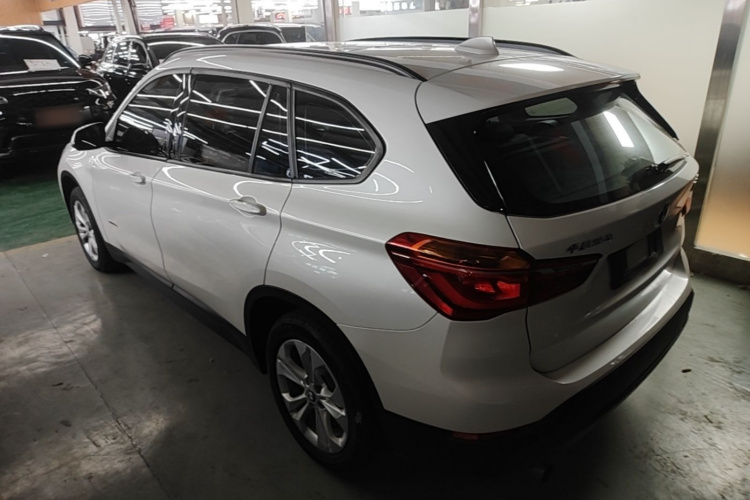 BMW X1 2017 #7 BMW X1 2017 car image #7