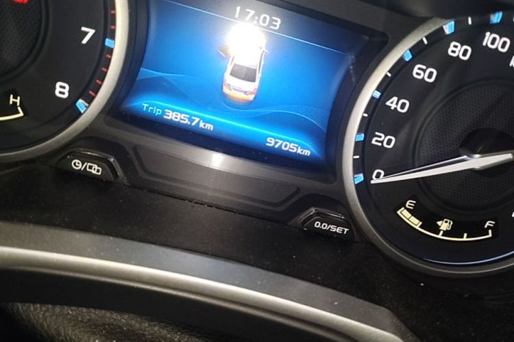 GEELY Emgrand 2017 car image #14