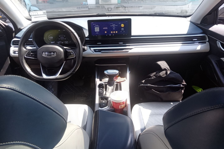 GEELY Emgrand 2021 #10 GEELY Emgrand 2021 car image #10