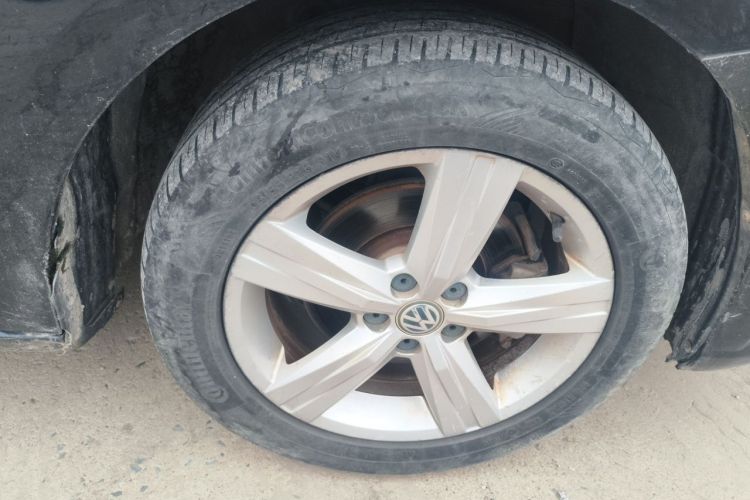 Volkswagen Lavida 2017 car image #6