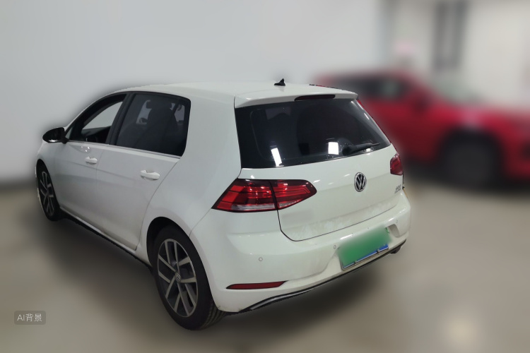 Volkswagen Golf 2020 car image #5