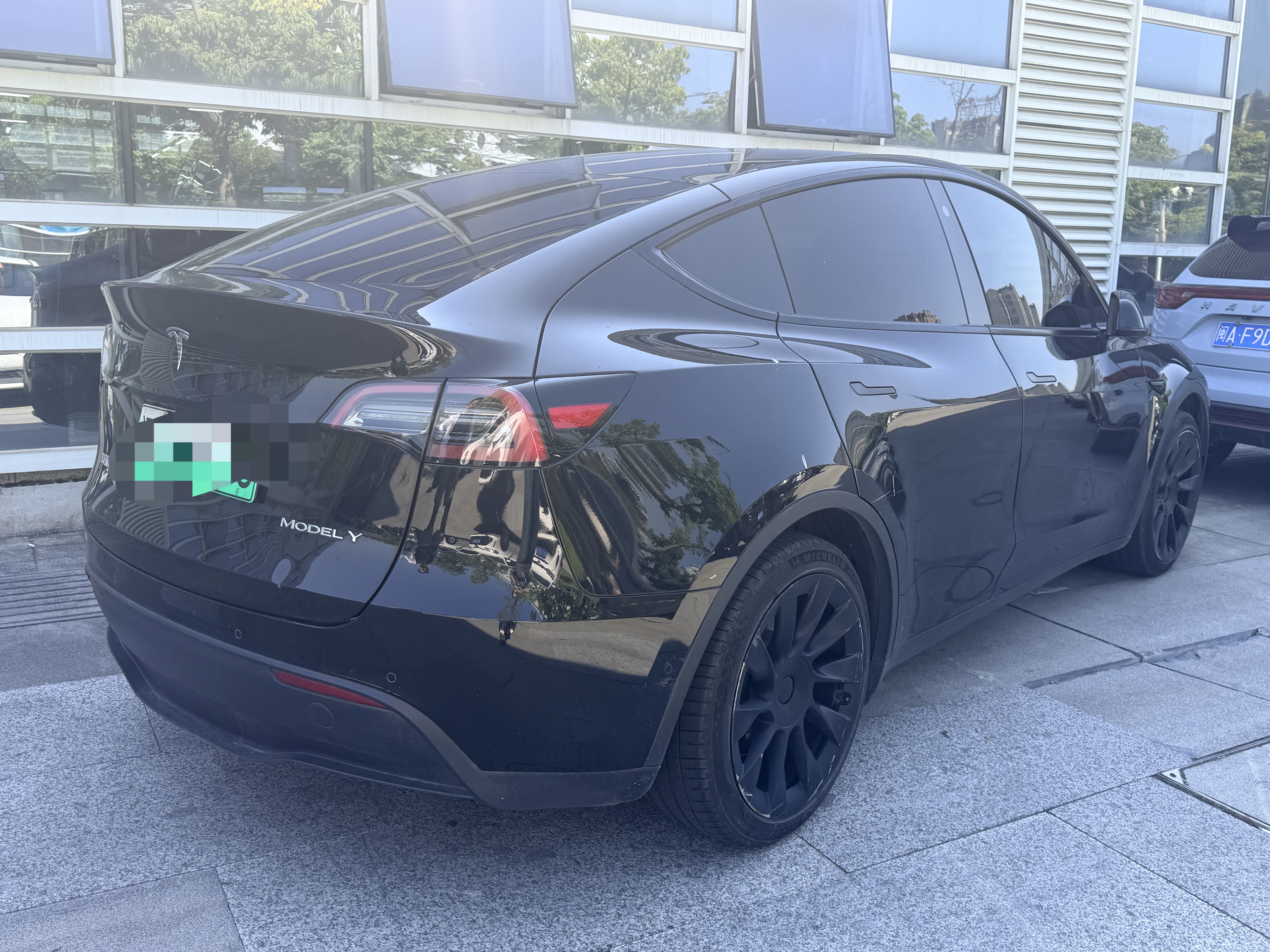 Tesla Model Y 2023 #9 Tesla Model Y 2023 immagine di auto #9