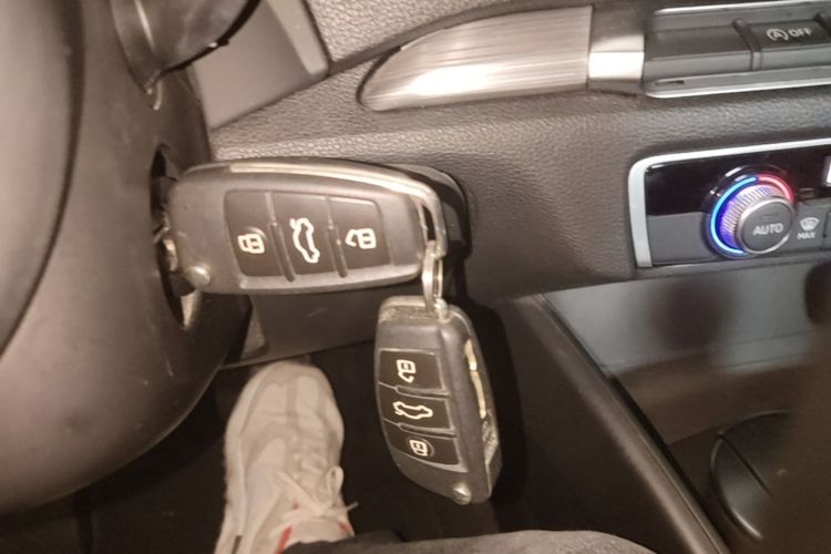 Audi A3 2015 car image #9