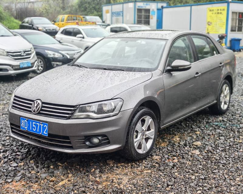 Volkswagen Bora 2015 Volkswagen Bora 2015 car image