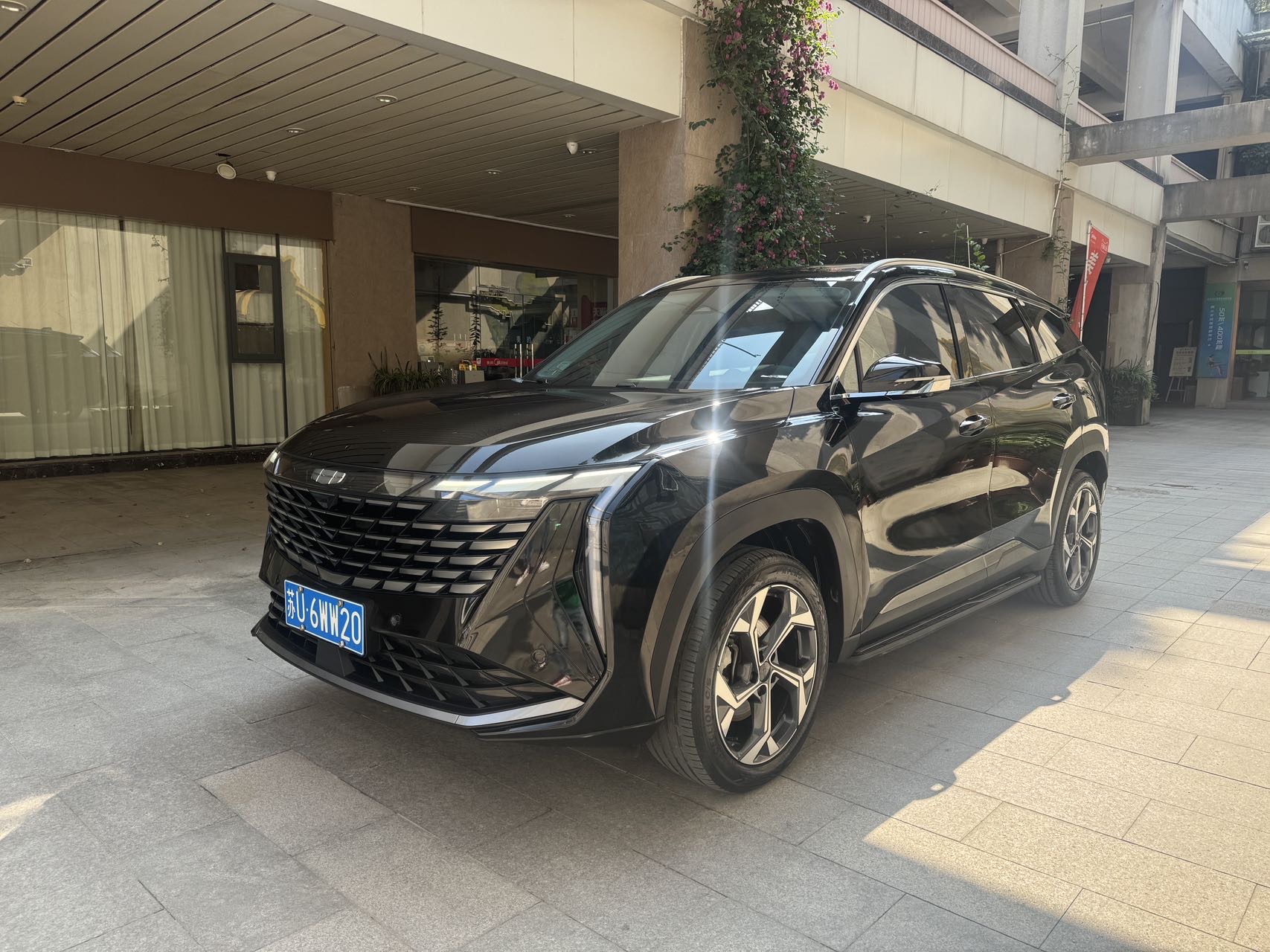 GEELY Boyue L 2024 GEELY Boyue L 2024 car image
