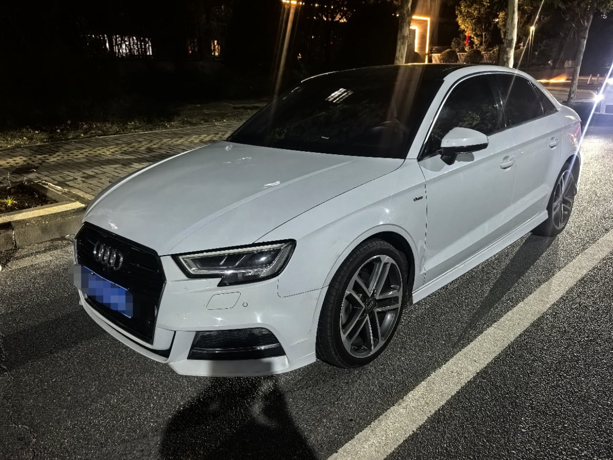 Audi A3 2017 car image 