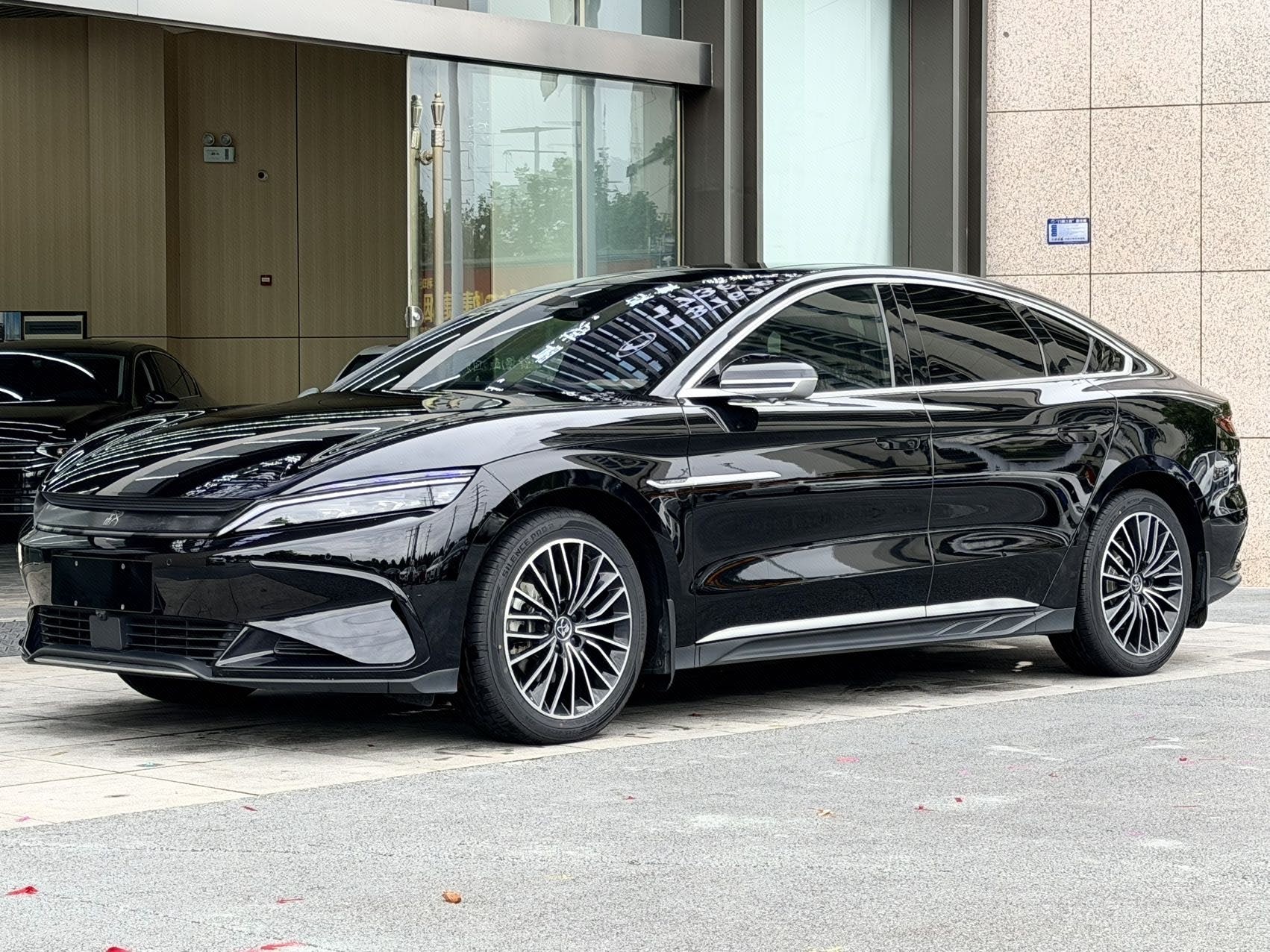 BYD Han 2023 BYD Han 2023 car image