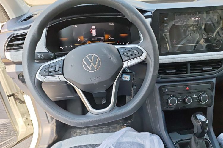 Volkswagen Tharu 2026 #12 Volkswagen Tharu 2026 car image #12